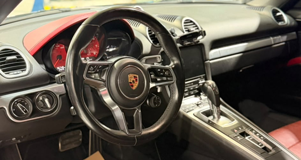 Porsche Workshop